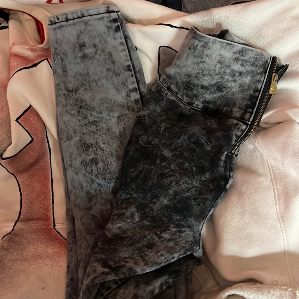 NICKI MINAJ HIGH RISE JEANS